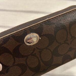 Coach Signature Brown Zip Wallet
